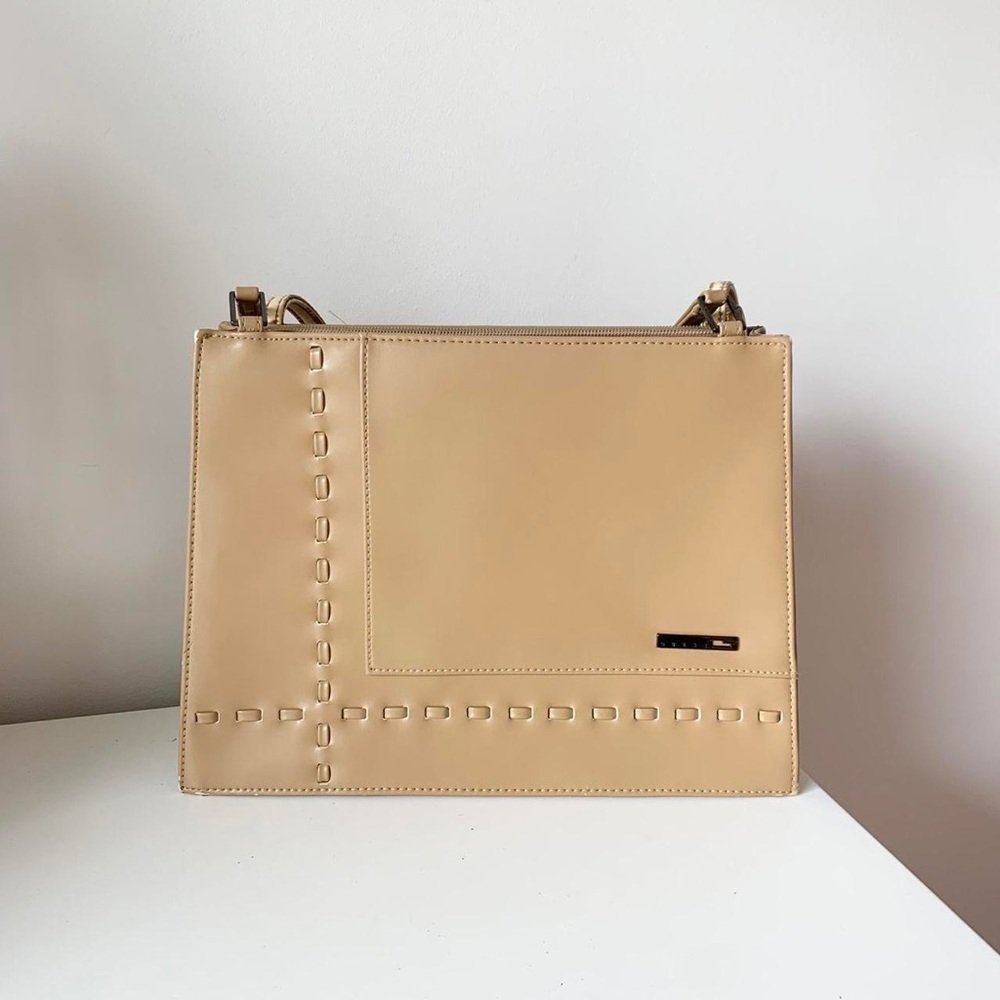 Vintage Y2K 90s guess purse